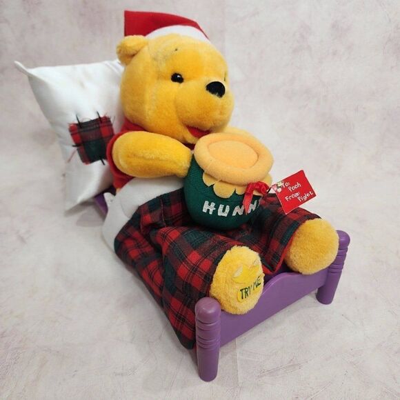 Large Talking Winnie the Pooh in Bed Disney Christmas Vintage Rare - Picture 2 of 10